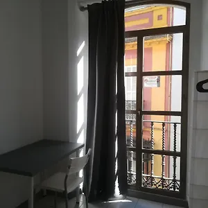 https://hostel-urban-sevilla.es-andalucia.com